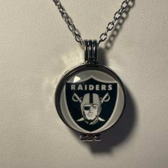 Oakland Raiders NFL Football Aromatherapy Charm with 20 IN Silver Chain NEW! - Picture 2 of 3